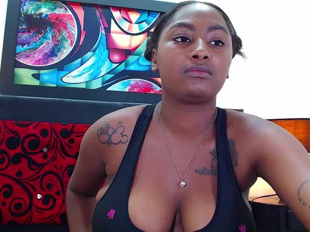 Fotografije linacabrera welcome guys come n see me #naked #wild #naughty im a #ebony #latina #kinky #cute #bigtits enjoy with me in #pvt or just tip if u like the view #deepthroat #sexy #dildo #blowjob #CAM2CAM